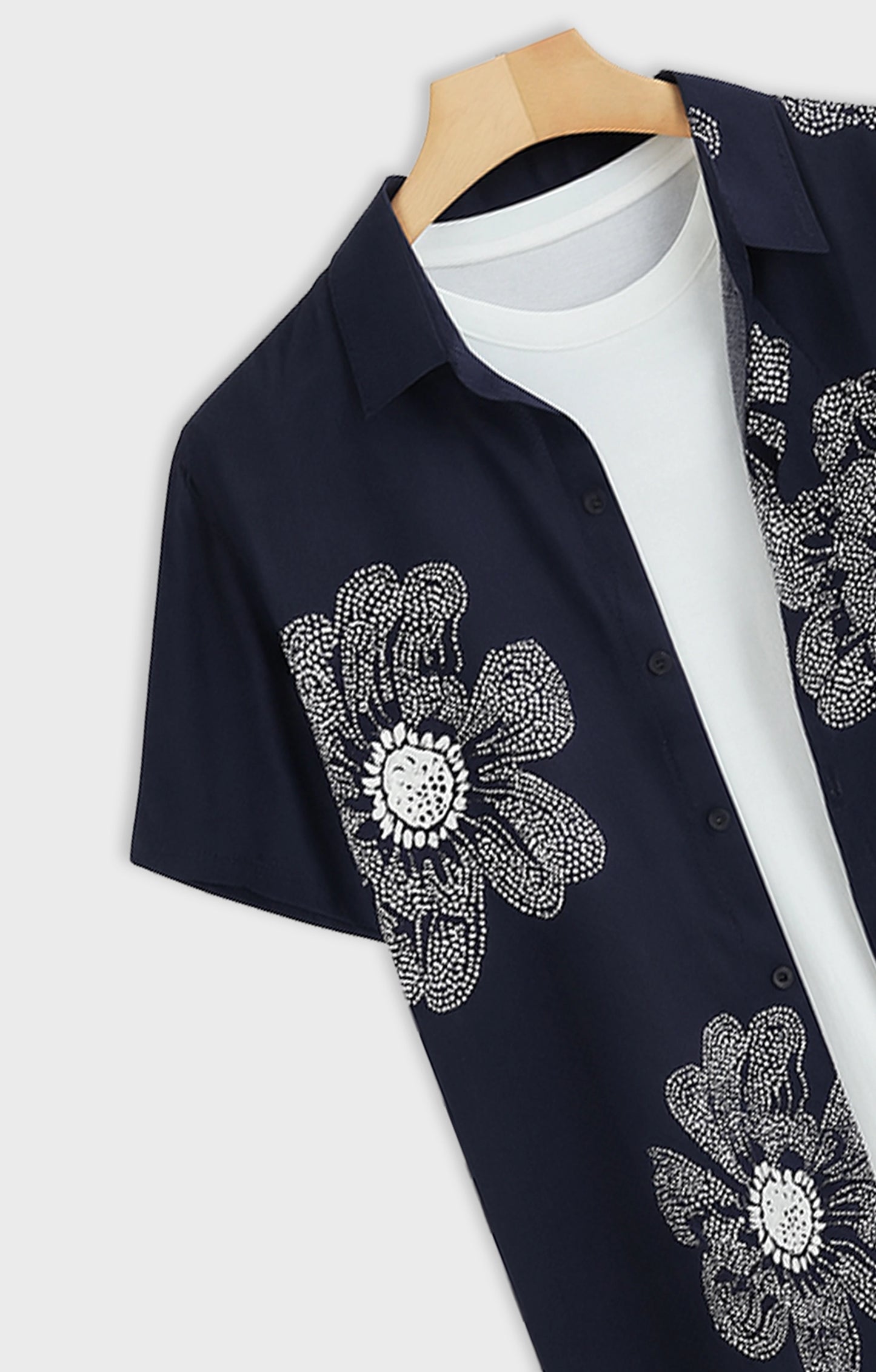 NAVY_FLOWER Casual short-sleeve button-up shirt
