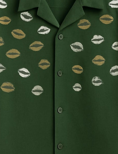 Green Lipstick Printed Mens Half Sleeves Shirt - XPST