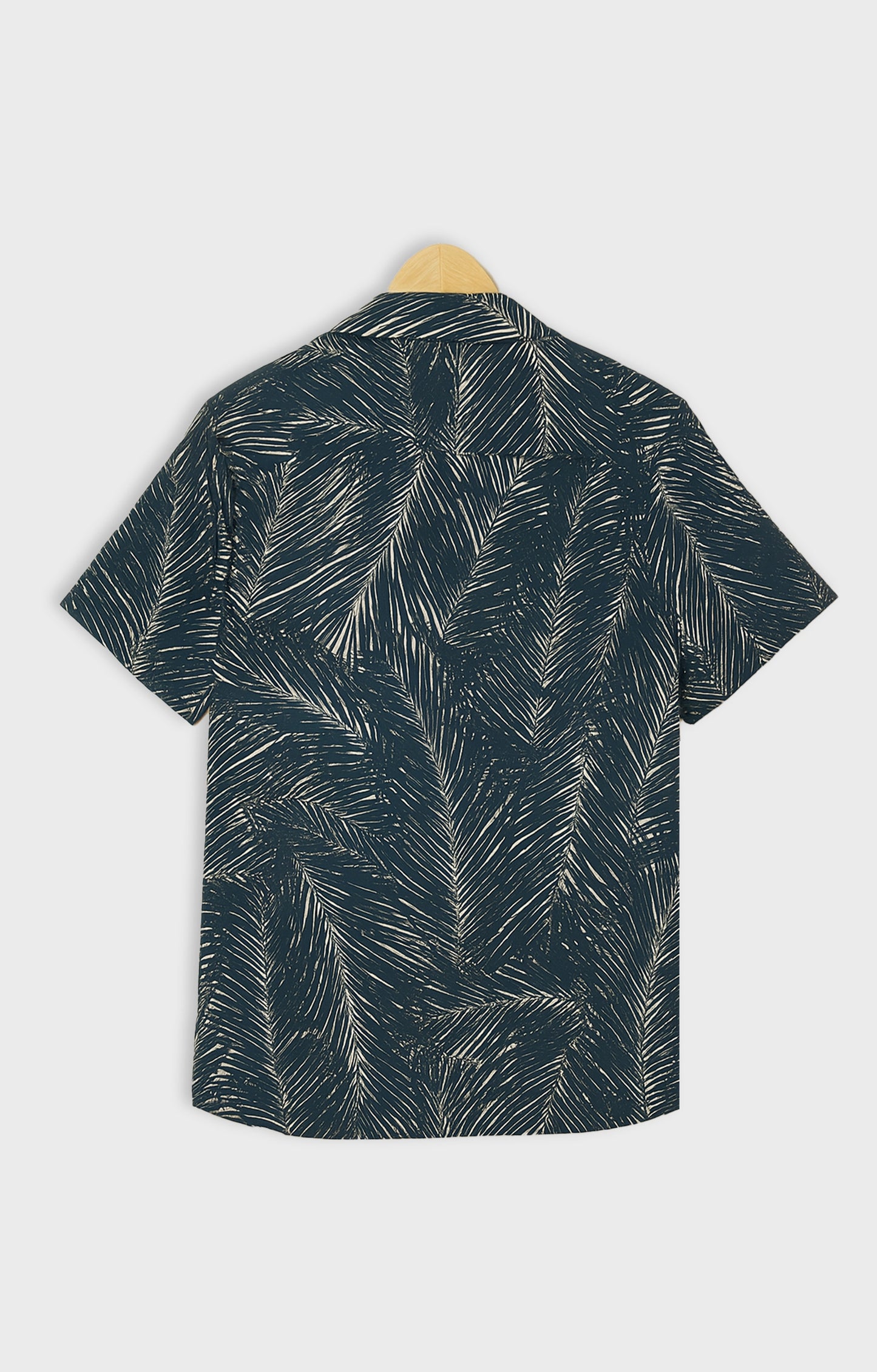 Dense_Leaves Casual short-sleeve button-up shirt