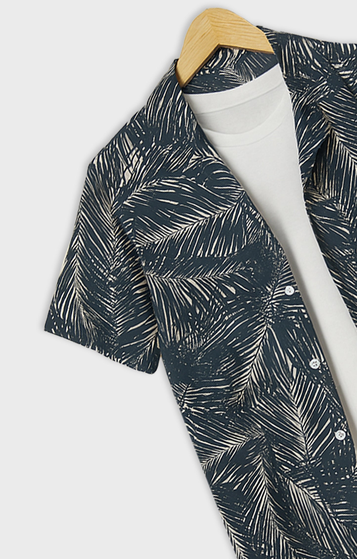 Dense_Leaves Casual short-sleeve button-up shirt