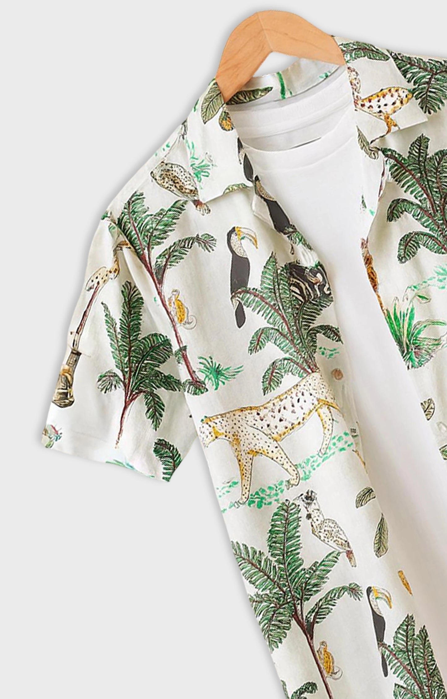 Green_Animal Casual short-sleeve button-up shirt